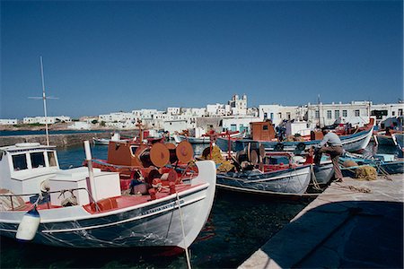 simsearch:841-05796762,k - Fishing boats in the harbour at Naoussa on Paros, Cyclades Islands, Greek Islands, Greece, Europe Stock Photo - Rights-Managed, Code: 841-03029259