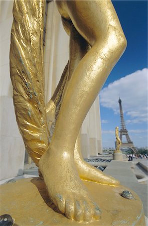 simsearch:841-06343131,k - Statues at Trocadero and Eiffel Tower,Paris,France,Europe Stock Photo - Rights-Managed, Code: 841-03034676
