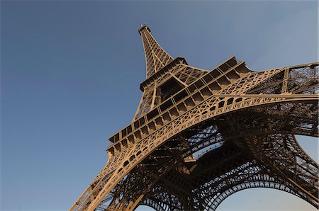 simsearch:841-06343131,k - Eiffel Tower,Paris,France Stock Photo - Rights-Managed, Code: 841-03035100