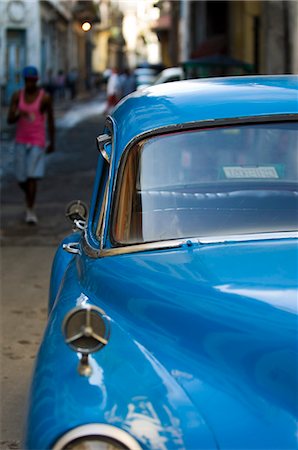 simsearch:841-03035281,k - Blue Car,Havana,Cuba Stock Photo - Rights-Managed, Code: 841-03035229