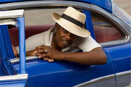 simsearch:841-02918048,k - Homme dans une voiture bleue, la Havane, Cuba, Antilles, Amérique centrale Photographie de stock - Rights-Managed, Code: 841-03035286