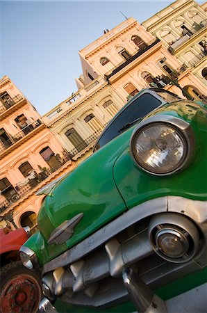 simsearch:841-03507904,k - Green car,Havana,Cuba,West Indies,Central America Stock Photo - Rights-Managed, Code: 841-03035310