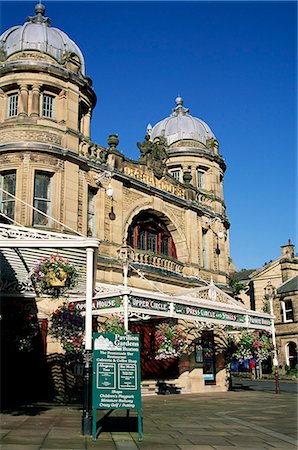 simsearch:841-02713290,k - Buxton Opera House, Buxton, Peak District National Park, Derbyshire, Angleterre, Royaume-Uni, Europe Photographie de stock - Rights-Managed, Code: 841-03032063