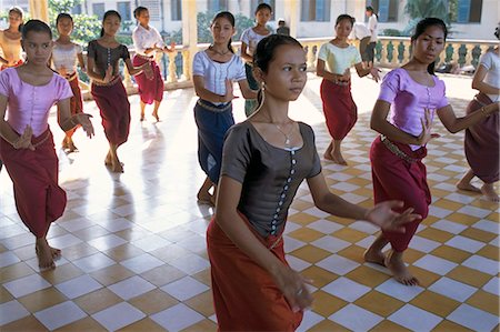 simsearch:841-02990475,k - Danse APSARA, Khmer dance school, Phnom Penh, Cambodge, Indochine, Asie du sud-est, Asie Photographie de stock - Rights-Managed, Code: 841-03032922