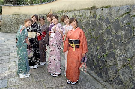 simsearch:841-03056192,k - Girls wearing yukata - kimono in Gion, Kyoto city, Honshu, Japan, Asia Stock Photo - Rights-Managed, Code: 841-03056236