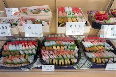 simsearch:841-03056192,k - Sushi shop, restaurant, Shinjuku, Tokyo, Honshu, Japan, Asia Stock Photo - Rights-Managed, Code: 841-03056313