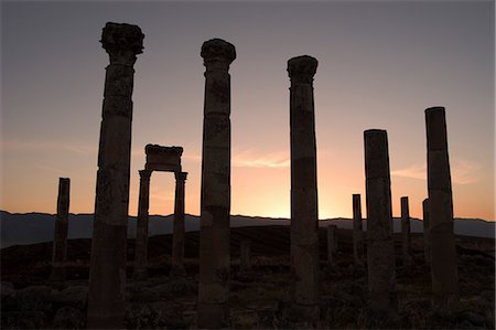 simsearch:841-02707735,k - Archaelogical site at sunset, Apamea (Qalat at al-Mudiq), Syria, Middle East Stock Photo - Rights-Managed, Code: 841-03056526