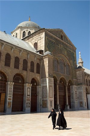 simsearch:841-02708534,k - Pilgrims at Umayyad Mosque, UNESCO World Heritage Site, Damascus, Syria, Middle East Stock Photo - Rights-Managed, Code: 841-03056575