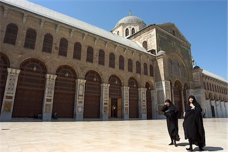 simsearch:841-02708534,k - Pilgrims at Umayyad Mosque, UNESCO World Heritage Site, Damascus, Syria, Middle East Stock Photo - Rights-Managed, Code: 841-03056572