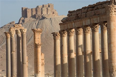 simsearch:841-02831081,k - Qala'at ibn Maan Citadel Castle and archaelogical ruins, Palmyra, UNESCO World Heritage Site, Syria, Middle East Stock Photo - Rights-Managed, Code: 841-03056632
