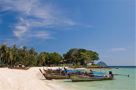 simsearch:841-02705293,k - Laem Tong beach, Phi Phi Don Island, Thailand, Southeast Asia, Asia Stock Photo - Rights-Managed, Code: 841-03057648