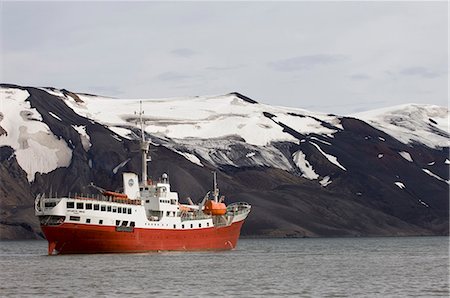 simsearch:841-03066251,k - Antarctic Dream ship, Telephone Bay, Deception Island, South Shetland Islands, Antarctica, Polar Regions Stock Photo - Rights-Managed, Code: 841-03057750