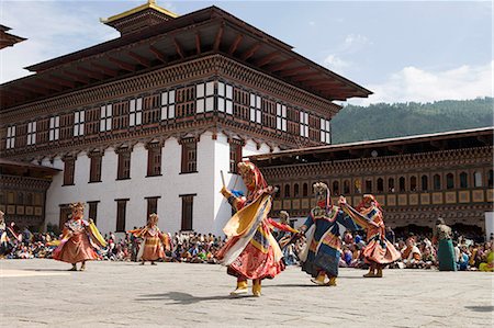 simsearch:841-05845843,k - Buddhist festival (Tsechu), Trashi Chhoe Dzong, Thimphu, Bhutan, Asia Stock Photo - Rights-Managed, Code: 841-03065087