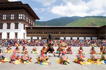 simsearch:841-05845843,k - Buddhist festival (Tsechu), Trashi Chhoe Dzong, Thimphu, Bhutan, Asia Stock Photo - Rights-Managed, Code: 841-03065091