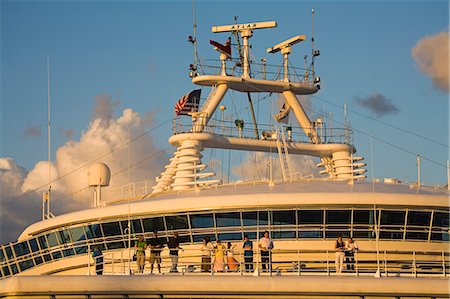simsearch:841-03066251,k - People on a cruise ship, Port Everglades, Fort Lauderdale, Florida, United States of America, North America Stock Photo - Rights-Managed, Code: 841-03066232