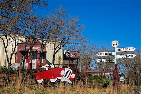 simsearch:841-03066251,k - 1920's Filling Station, Historic Route 66, Luther, Oklahoma, United States of America, North America Stock Photo - Rights-Managed, Code: 841-03066279