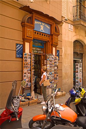 simsearch:841-06804846,k - Book store, La Ribera district, Barcelona, Catalonia, Spain, Europe Stock Photo - Rights-Managed, Code: 841-03066501