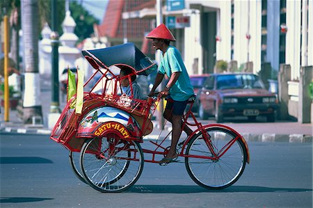 simsearch:841-03033826,k - A becak cycle rickshaw in Yogyakarta, Java, Indonesia, Southeast Asia, Asia Stock Photo - Rights-Managed, Code: 841-03067292