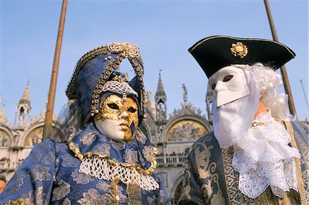 simsearch:841-02714288,k - People in masks and costume, Venice Carnival, Venice, Veneto, Italy, Europe Stock Photo - Rights-Managed, Code: 841-03060361