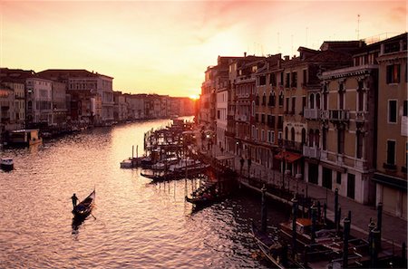 rowing at sunset - The Grand Canal at sunset, Venice, UNESCO World Heritage Site, Veneto, Italy, Europe Stock Photo - Rights-Managed, Code: 841-03060541