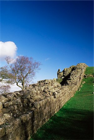 simsearch:841-03063991,k - Roman Wall, Walltown Crags, Hadrians wall, Unesco world heritage site, Northumbria, England, United Kingdom, Europe Stock Photo - Rights-Managed, Code: 841-03060985