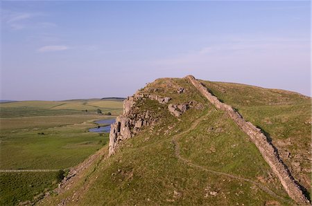 simsearch:841-03063991,k - Roman Wall to east at Craglough, Hadrian's Wall, UNESCO World Heritage Site, Nothumberland, England, United Kingdom, Europe Stock Photo - Rights-Managed, Code: 841-03061021
