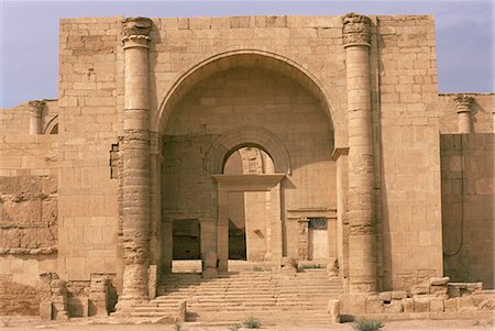 simsearch:841-02707443,k - South Gate, Hatra, UNESCO World Heritage Site, Iraq, Middle East Stock Photo - Rights-Managed, Code: 841-03063249