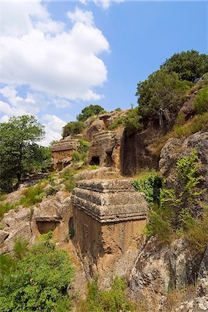 etruscan (places and things) - Etruscan Necropolis of Norchia dating from the 4th to 2nd centuries BC, Viterbo, Latium, Italy, Europe Stock Photo - Rights-Managed, Code: 841-03063584