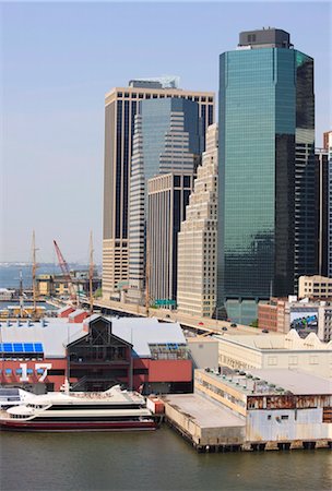 simsearch:841-02708432,k - South Street Seaport and Lower Manhattan buildings, New York City, New York, United States of America, North America Stock Photo - Rights-Managed, Code: 841-03454322