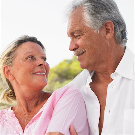 simsearch:841-02720357,k - senior couple outdoors, close-up Stock Photo - Rights-Managed, Code: 841-03507714