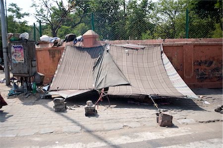 Street slum dwellings in Jaipur, Rajasthan, India, Asia Stock Photo - Rights-Managed, Code: 841-03520037