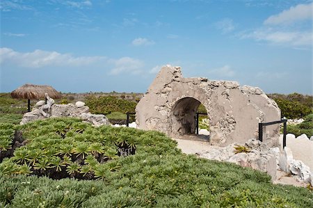 Old Maya ruins, Punta Sur Park, Isla de Cozumel (Cozumel Island), Cozumel, off the Yucatan, Quintana Roo, Mexico, North America Stock Photo - Rights-Managed, Code: 841-03675051