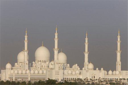 Sheikh Zayed Grand Mosque, the biggest mosque in the U.A.E. and one of the 10 largest mosques in the world, Abu Dhabi, United Arab Emirates, Middle East Foto de stock - Con derechos protegidos, Código: 841-03675911