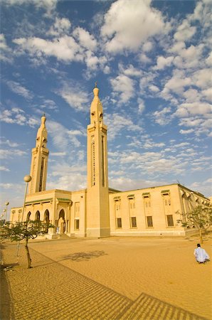 simsearch:841-05794752,k - Central Mosque in Nouakchott, Mauritania, Africa Stock Photo - Rights-Managed, Code: 841-03676275