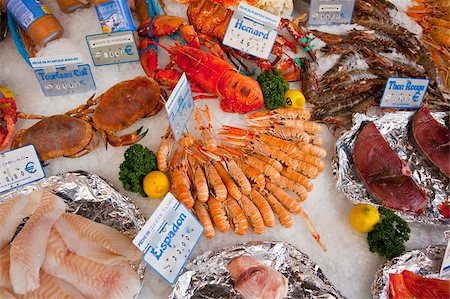 simsearch:841-07081180,k - Seafood for sale at street market, rue Mouffetard, Paris, France, Europe Stock Photo - Rights-Managed, Code: 841-03676913