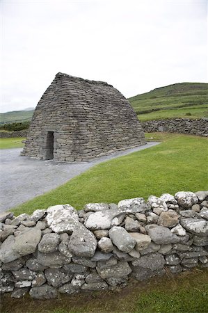 Gallarus Oratory, an early Christian stone building, County Kerry, Munster, Republic of Ireland, Europe Stock Photo - Rights-Managed, Code: 841-03677020