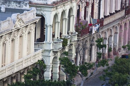 simsearch:841-02918048,k - Bâtiments le long du Prado à la Havane, Cuba, Antilles, l'Amérique centrale Photographie de stock - Rights-Managed, Code: 841-03677150