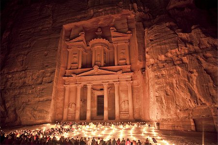 simsearch:841-03676615,k - Nightime tourist show in candlelight, in front of the Treasury (El Khazneh), Petra, UNESCO World Heritage Site, Jordan, Middle East Stock Photo - Rights-Managed, Code: 841-03677194