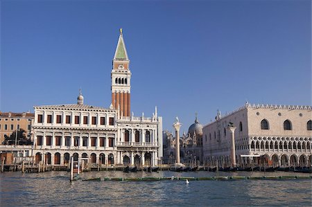 simsearch:841-03063374,k - St. Mark's Campanile and Basilica and the Doges Palace, Piazza San Marco, Venice, UNESCO World Heritage Site, Veneto, Italy, Europe Foto de stock - Con derechos protegidos, Código: 841-03677453