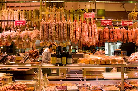 simsearch:841-07081180,k - Les Halles de Paul Bocuse in Lyon, France, Europe Stock Photo - Rights-Managed, Code: 841-03867856