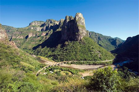 El Chepe railway journey through Barranca del Cobre (Copper Canyon), Chihuahua state, Mexico, North America Stock Photo - Rights-Managed, Code: 841-03868544