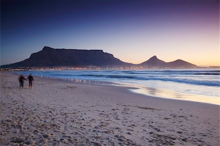 simsearch:841-03673601,k - People walking on Milnerton beach with Table Mountain in background, Cape Town, Western Cape, South Africa, Africa Stock Photo - Rights-Managed, Code: 841-03870086
