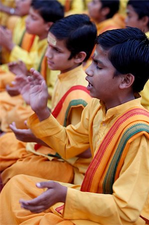 rishikesh - Brahmachari singing in Parmath, Rishikesh, Uttarakhand, India, Asia Stock Photo - Rights-Managed, Code: 841-03870674