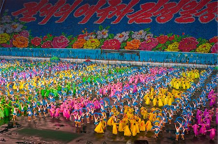 simsearch:841-05845843,k - Dancers at the Airand festival, Mass games in Pyongyang, North Korea, Asia Stock Photo - Rights-Managed, Code: 841-03870921