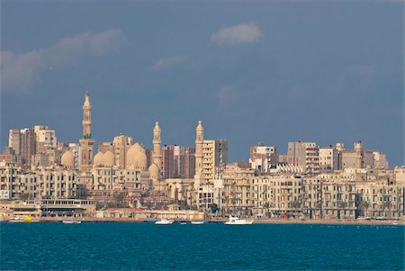 The skyline and habour of Alexandria, Egypt, North Africa, Africa Foto de stock - Con derechos protegidos, Código: 841-03871037