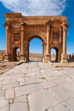 Arch of Trajan, in the Roman ruins, Timgad, UNESCO World Heritage Site, Algeria, North Africa, Africa Stock Photo - Rights-Managed, Code: 841-03871116