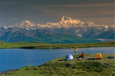 simsearch:854-02955238,k - Les randonneurs @ Camp près de fond AK été/nw/Mt McKinley toundra étang Denali SP SC Photographie de stock - Rights-Managed, Code: 854-02955067