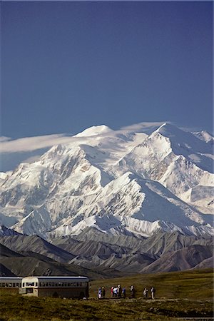 simsearch:854-03846021,k - Bus tour @ Stony Point Mt McKinley Denali National Park Alaska Stock Photo - Rights-Managed, Code: 854-02955566