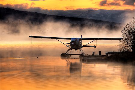 Floatplane sitting on Beluga Lake, Homer, Kenai Peninsula, Alaska Stock Photo - Rights-Managed, Code: 854-03362311