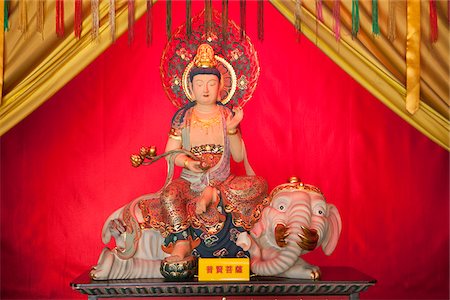 simsearch:855-06313356,k - Shrine of Goddess guanyin at Ching Wan Koon, Tsing Shan Temple, New Territories, Hong Kong Stock Photo - Rights-Managed, Code: 855-05984506